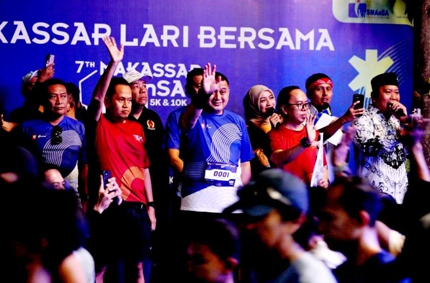 Resmikan SMANSA Run 2026, Wali Kota Appi Dorong Makassar Jadi Surga Event Olahraga dan Pariwisata