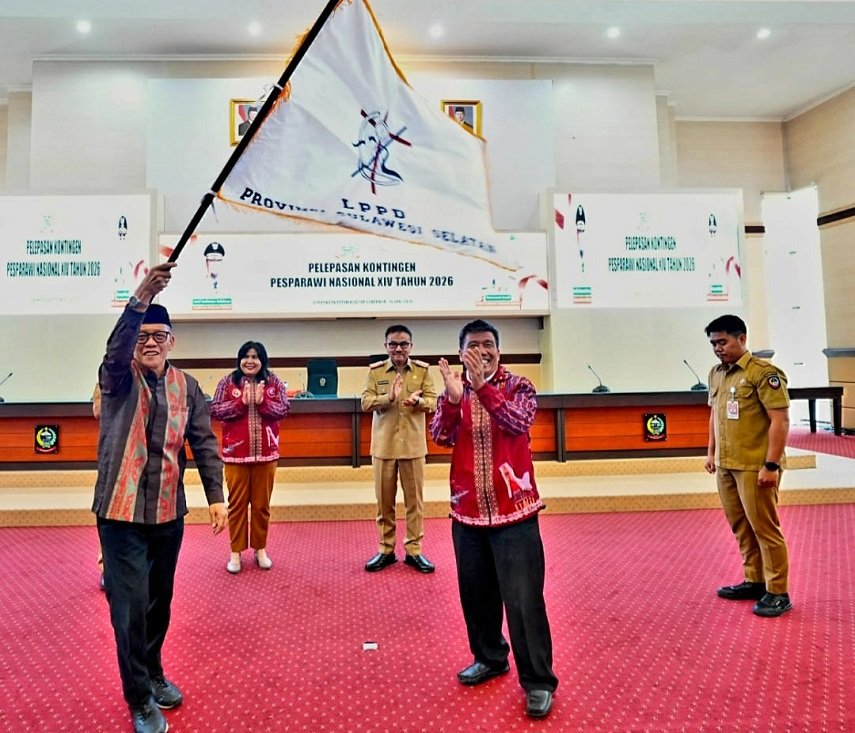 Gubernur Sulsel Lepas Kontingen Pesparawi: Papua Adalah Rumah Kedua Bagi Suku Bugis-Makassar
