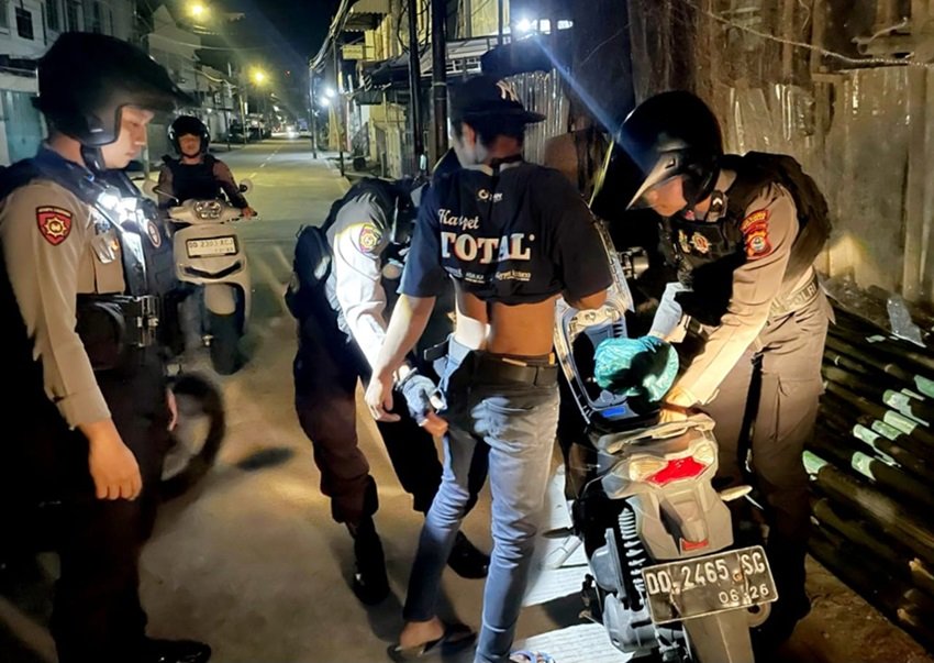 Ciptakan Kondisi Aman dan Nyaman Agar Masyarakat Khusyuk Beribadah, Satsamapta Polres Pelabuhan Intensif Gelar KRYD