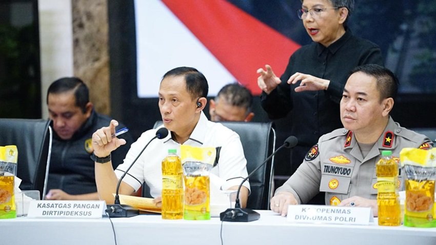 Ungkap Kasus Pengemasan Ulang Minyak Goreng 'Minyakita', Dirtipideksus Bareskrim Polri Sita 10.560 Liter di Depok