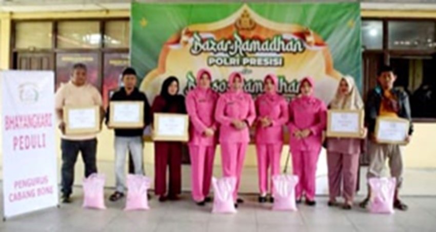 Wakapolres Bone Buka Kegiatan Bazar Ramadhan Polri Presisi dan Baksos Ramadan Bhayangkari 2025