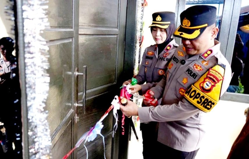 Dekatkan Pelayanan ke Masyarakat Pulau, Kapolres Pelabuhan Makassar Resmikan Kantor Polsubsektor Kepulauan Sangkarrang