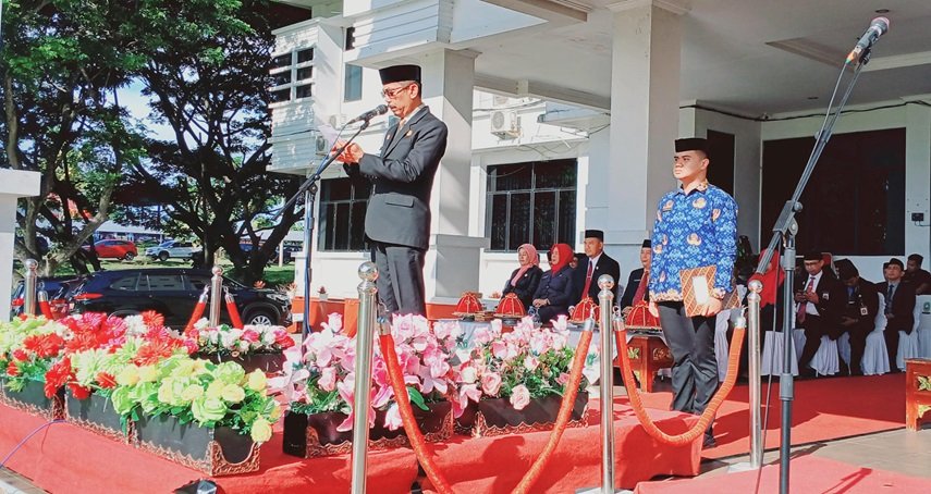 Sekda Sinjai Bacakan Sambutan Mendagri di Upacara Hari Otonomi Daerah