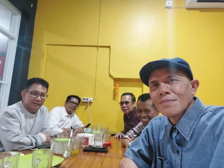 Wartawan Senior Sulsel Gagas  Laskar Pena Prabowo