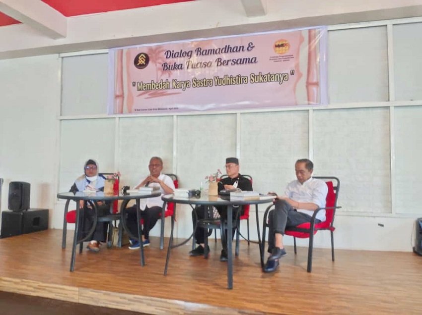 Dialog Ramadhan dan Buka Puasa Bersama, 'Membedah Karya Sastra Yudhistira Sukatanya'