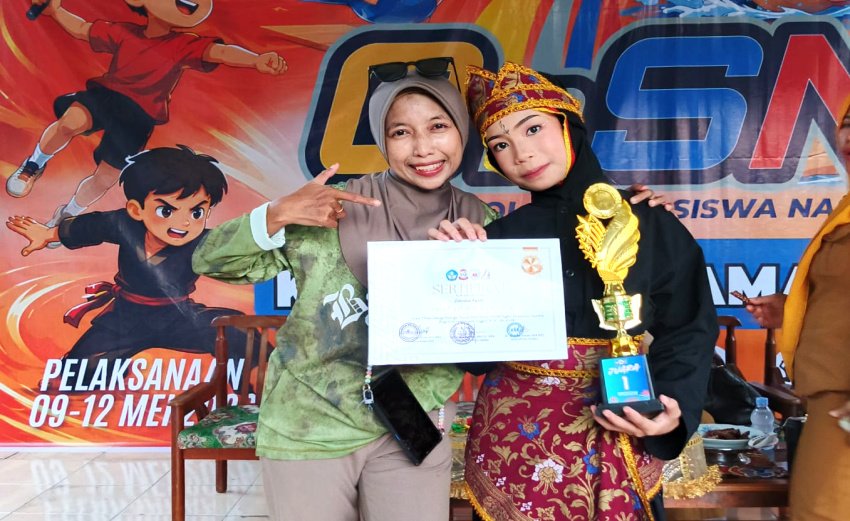 Tampil Gemilang, Aina Fadhillah Juarai Pencak Silat Puteri O2SN Tamalate