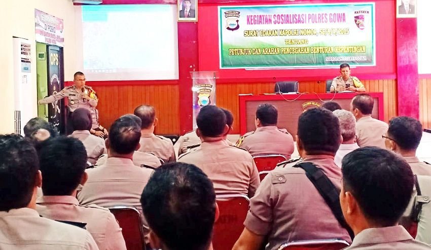 Kapolres Gowa Berikan Pelatihan Bagi Personil SPKT dan Penjagaan