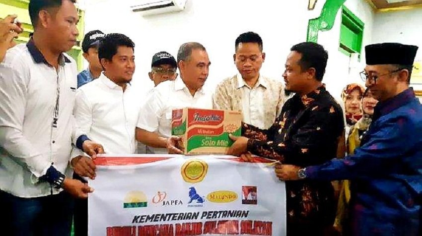 Kementan Peduli Bencana Banjir dan Tanah Longsor di Sulsel