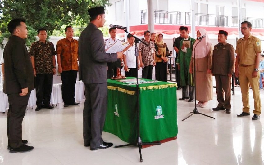 Bupati Sinjai Lantik Empat Pejabat Struktural Administrator dan Pengawas