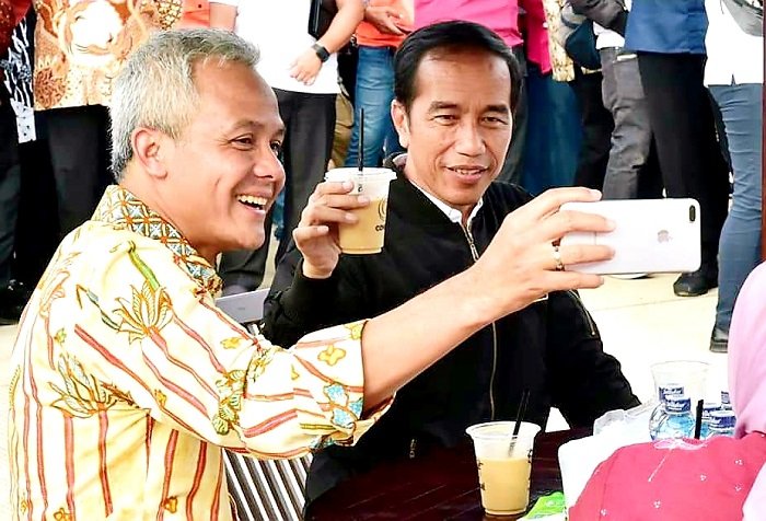 Kunjungi Rest Area di Kendal, Presiden Cicipi Kopi Lokal
